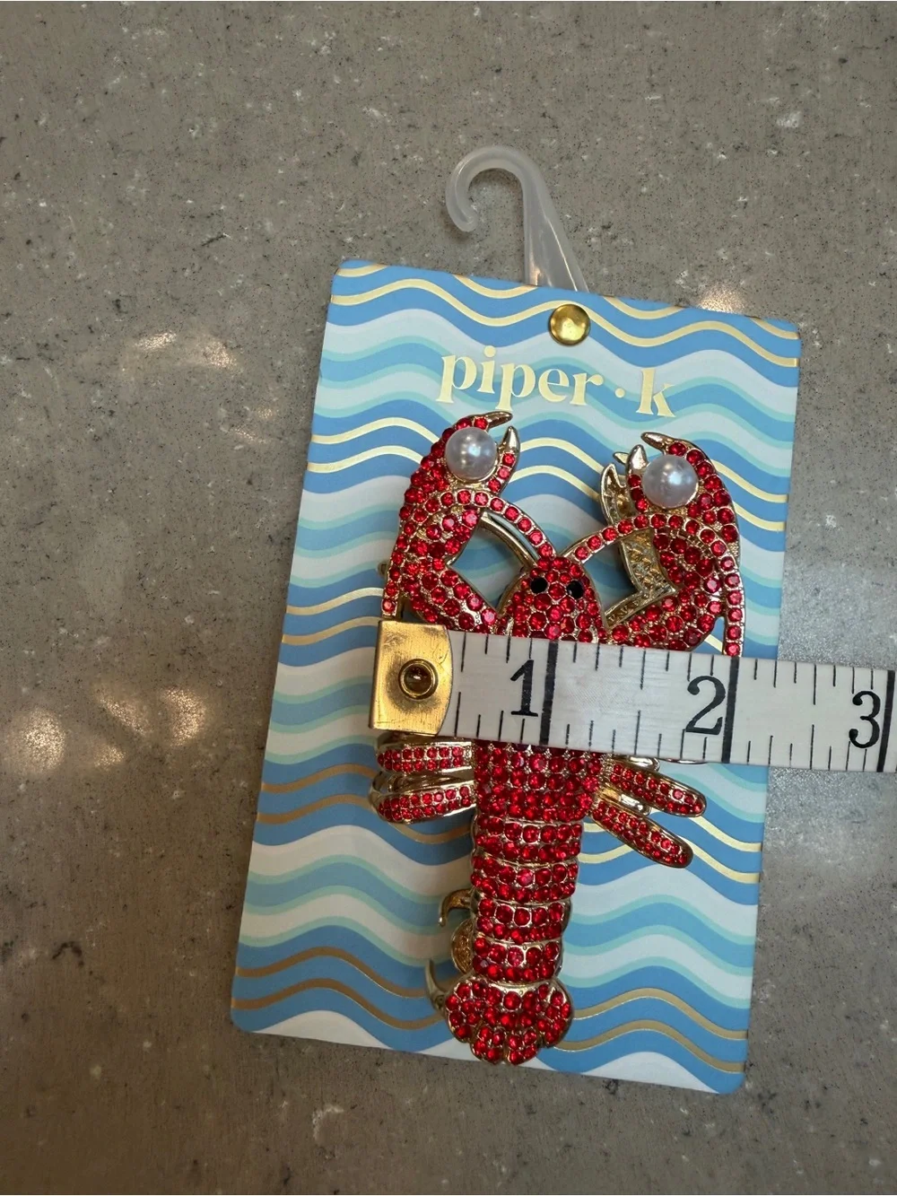 NWT 🦞 Red Lobster Hair Claw Clip w Red Crystals & Pearl Accents on gold metal